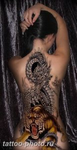фото тату тигр и дракон 07.12.2018 №061 - tattoo tiger and dragon - tattoo-photo.ru